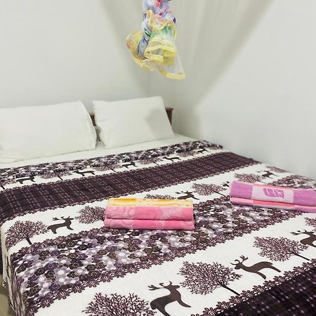 Lavendra Guset House Otel Nallathanniya Dış mekan fotoğraf