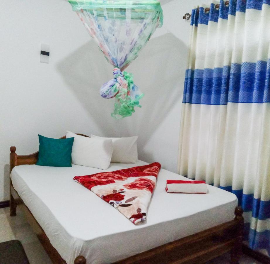 Lavendra Guset House Otel Nallathanniya Dış mekan fotoğraf