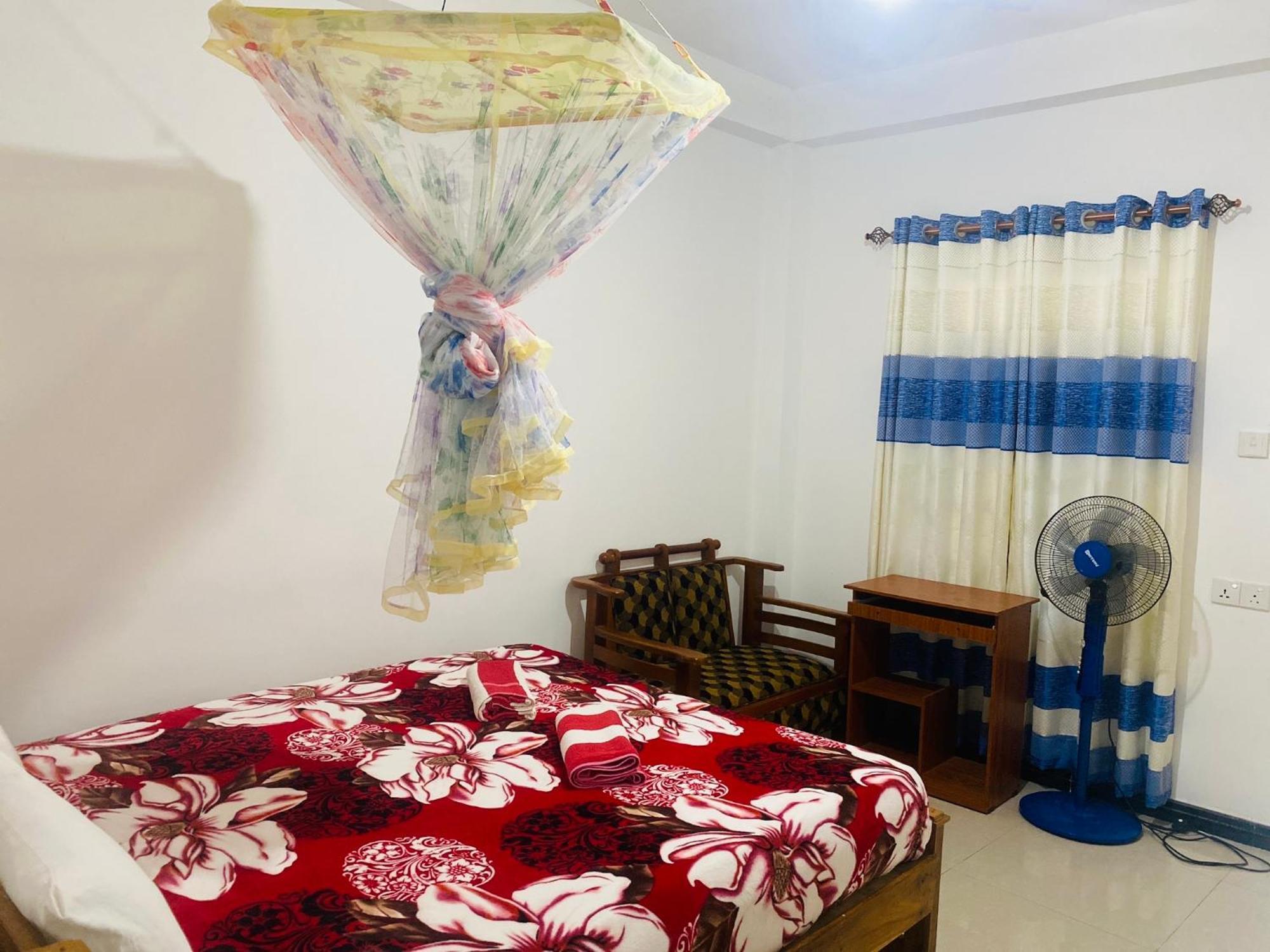 Lavendra Guset House Otel Nallathanniya Dış mekan fotoğraf