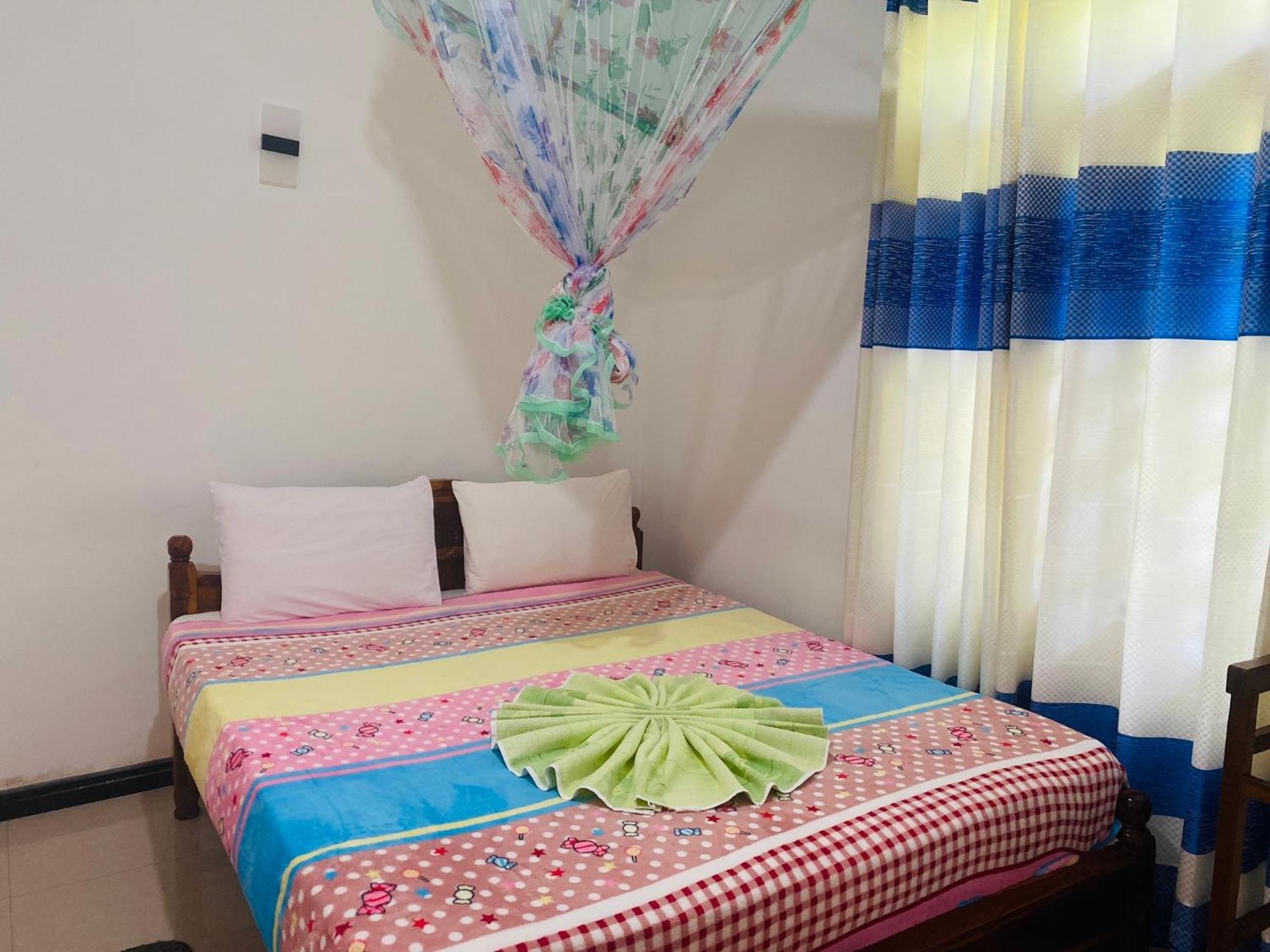 Lavendra Guset House Otel Nallathanniya Dış mekan fotoğraf