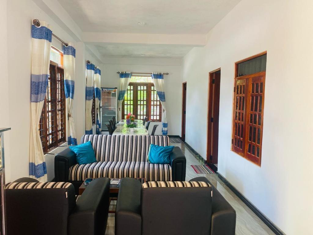 Lavendra Guset House Otel Nallathanniya Dış mekan fotoğraf