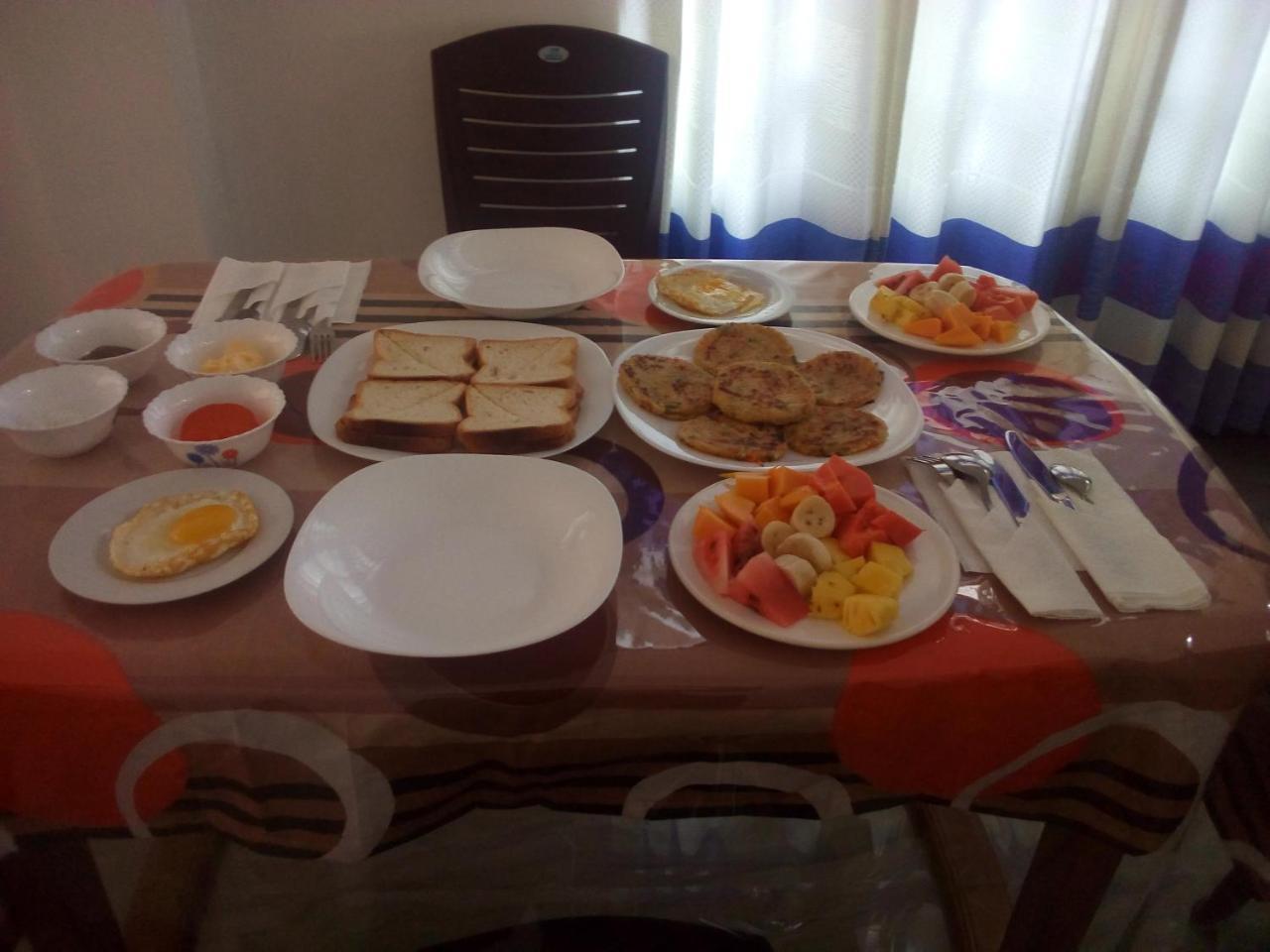 Lavendra Guset House Otel Nallathanniya Dış mekan fotoğraf